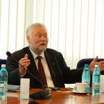 Professor Bernd Hallier inviting to debate